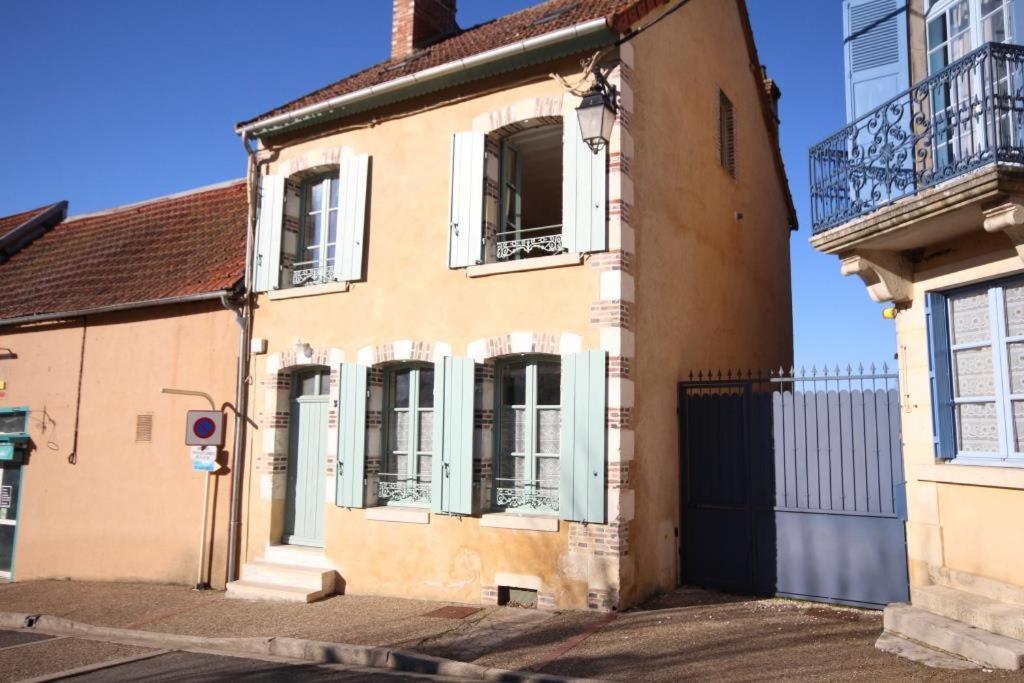 La Maison D'A Cote Saint-Amand-en-Puisaye Eksteriør billede