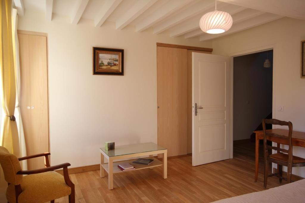 La Maison D'A Cote Saint-Amand-en-Puisaye Eksteriør billede