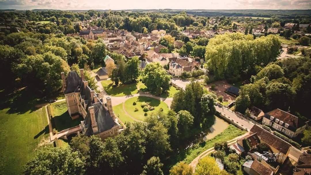 La Maison D'A Cote Saint-Amand-en-Puisaye Eksteriør billede