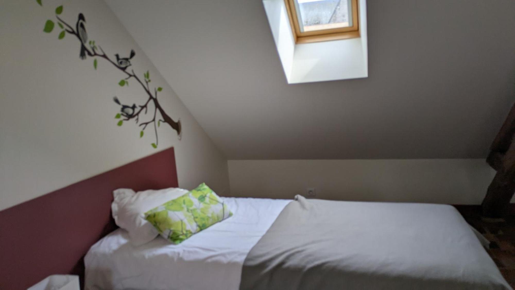 La Maison D'A Cote Saint-Amand-en-Puisaye Eksteriør billede
